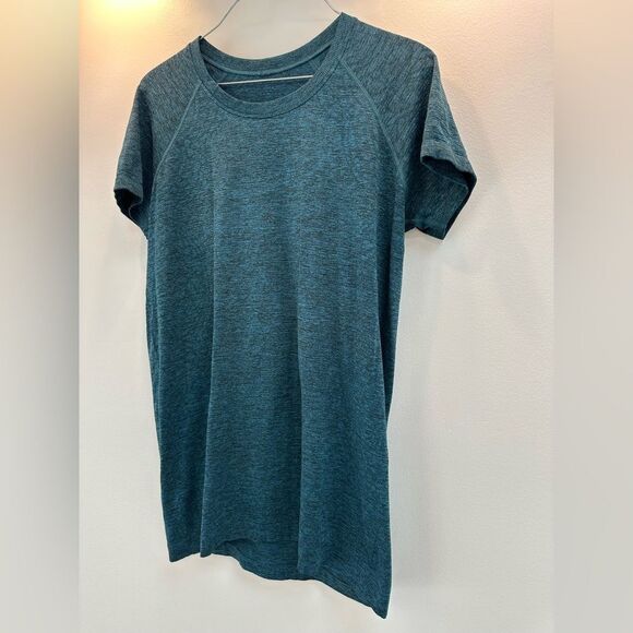 Lululemon Teal Short Sleeve T-Shirt 12 - Picture 1 of 5